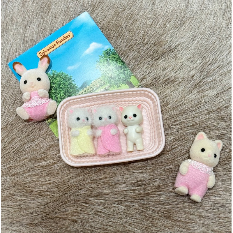 Jual Sylvanian Families persian cat triplets snow bunny, silk cat baby ...