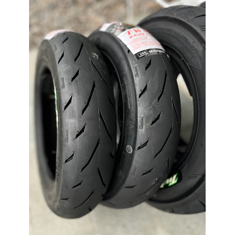 Jual Ban Vespa TWPO Racing Softcompound 3.50-10 | Shopee Indonesia