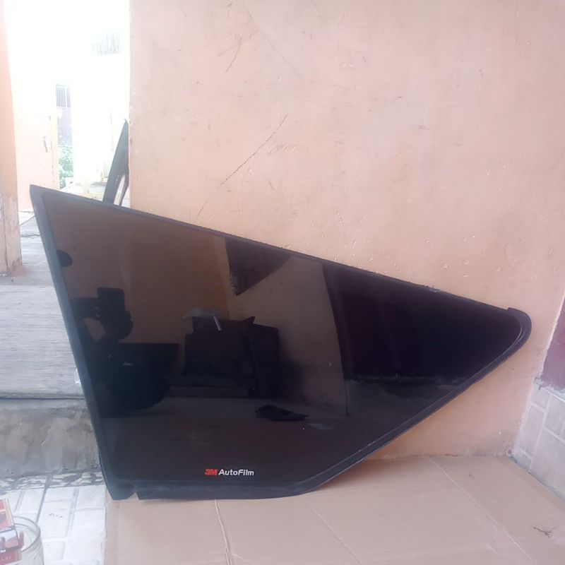 Jual KACA MATI / KACA BODY SAMPING BELAKANG BAGIAN KIRI TOYOTA INOVA ...