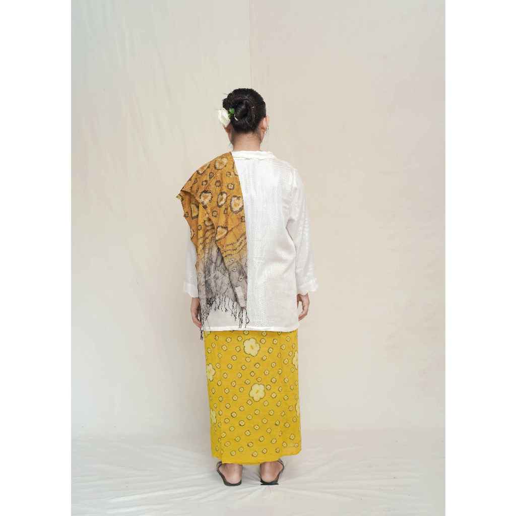 Jual [Koleksi Titik Tumbuh] Kebaya Engkok dengan Selendang Katun Paris ...