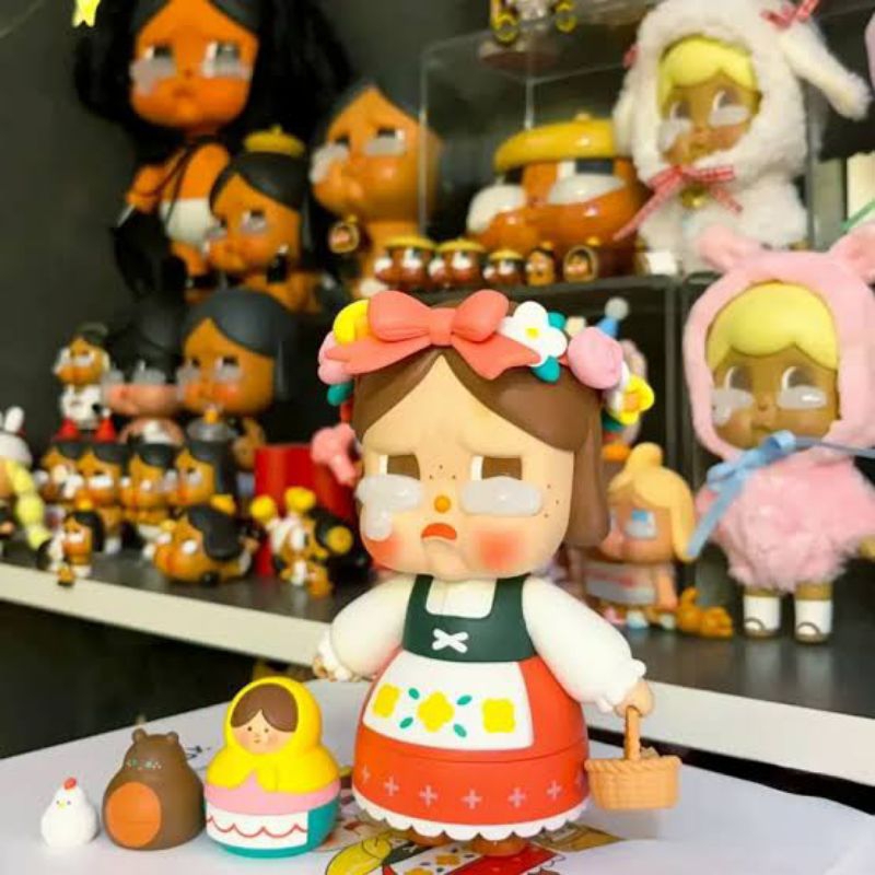 Crybaby Pop Mart My Russian Doll Figurine Collection Crybaby Came