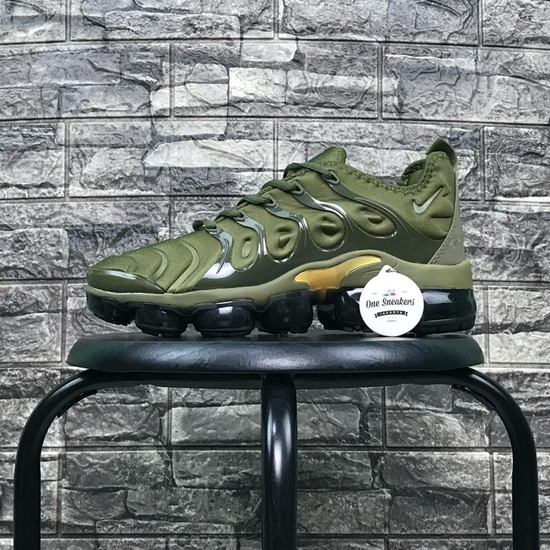 Harga nike air vapormax plus best sale