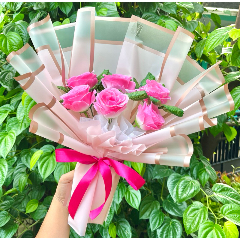 Jual BUKET Bunga mawar kuncup kertas cello/kertas cellophane/mewah ...