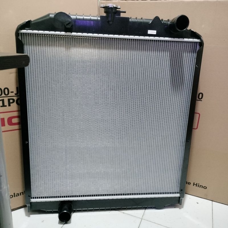 Jual RADIATOR ASSY 16400-JAA10 RADIATOR HINO 500 FM260 NEW HOP ORIGINAL ...