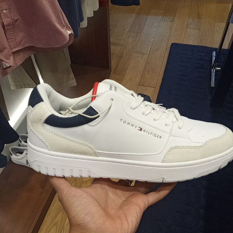 SEPATU TOMMY HILFIGER ORIGINAL WHITE