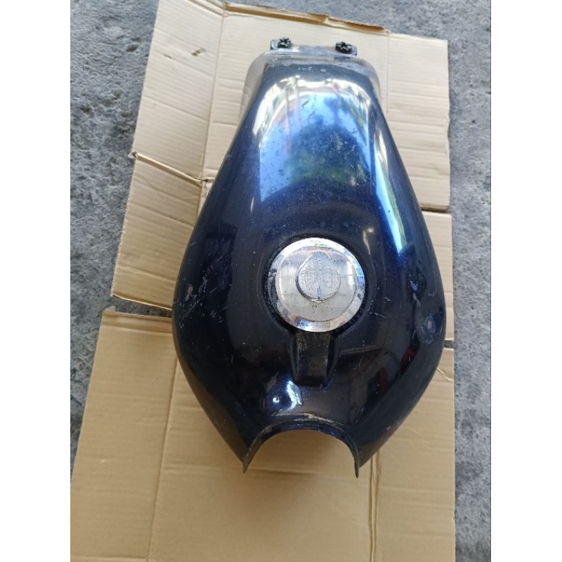 Jual tangki megapro hiu megapro lama mp hiu mp lama original copotan ...