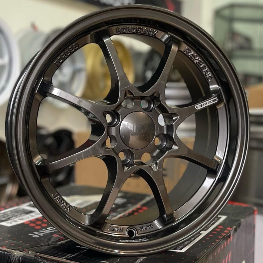 Jual velg ring 15 lebar 6,5 VOLKRAYS CE28 ET 40-44 velg r15 brio ...