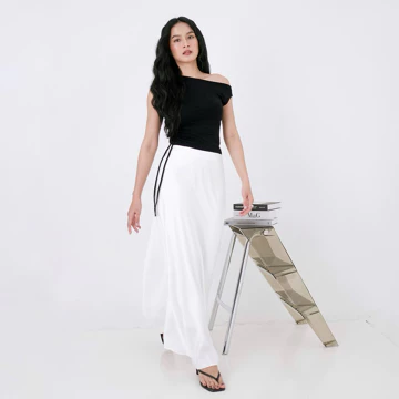 Kaia Sateen Skirt (Renaette) Rok Satin Panjang Full Furing Korean Skirt