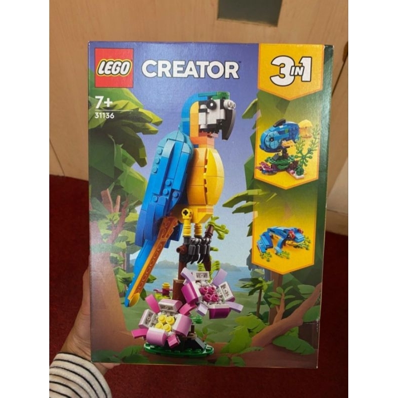 Jual LEGO Creator 31136 Exotic Parrot Building Toy Set (253 Pieces ...