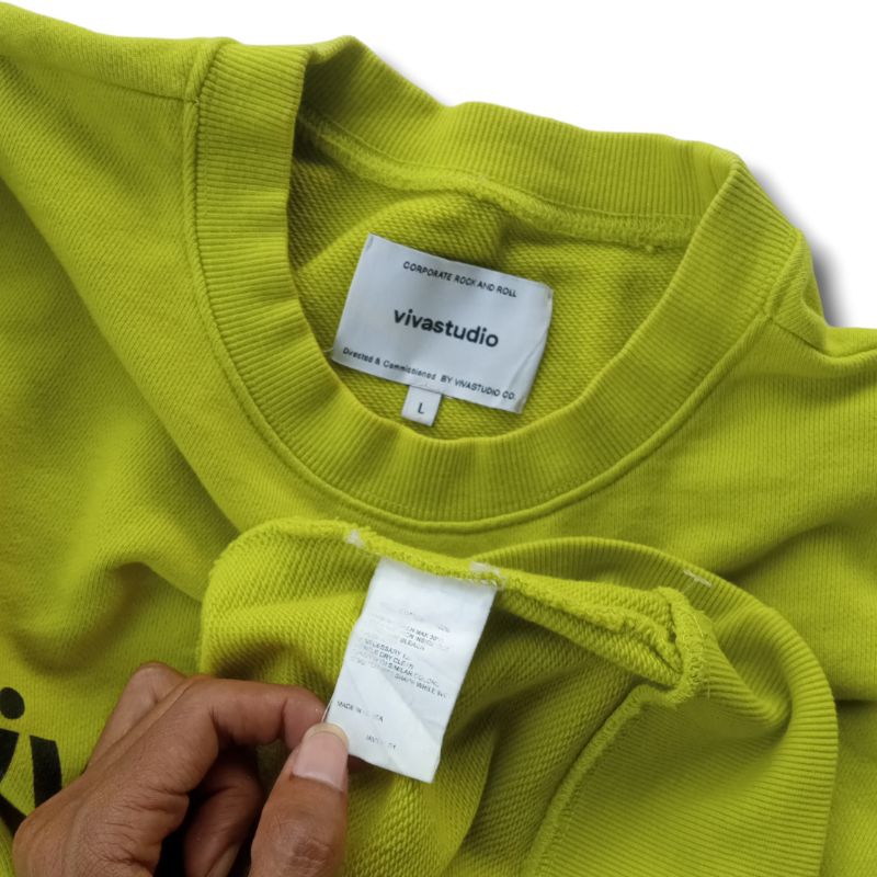 Jual Vivastudio Crewneck | L-XLarge | @gelud.os | Shopee