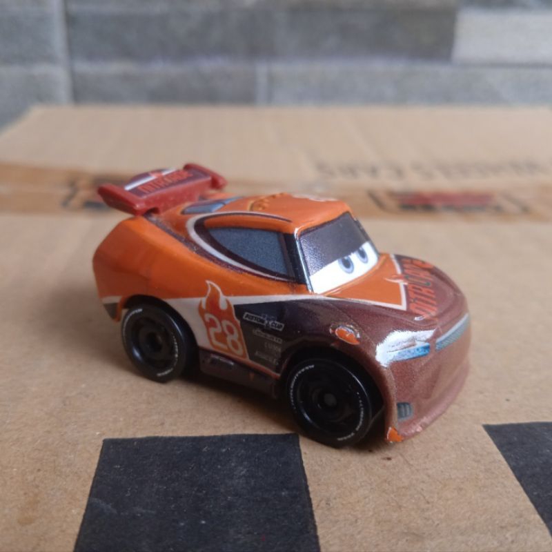 Jual diecast mini racers Disney pixar Cars 3 nomer no 21 tim treadless ...