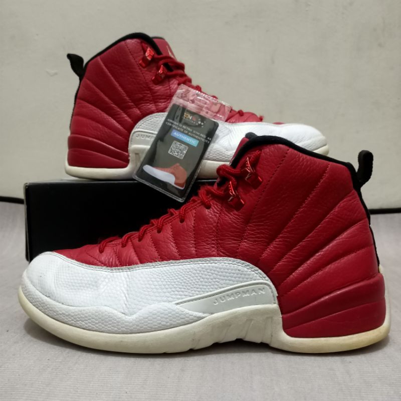 retro 12 gym red
