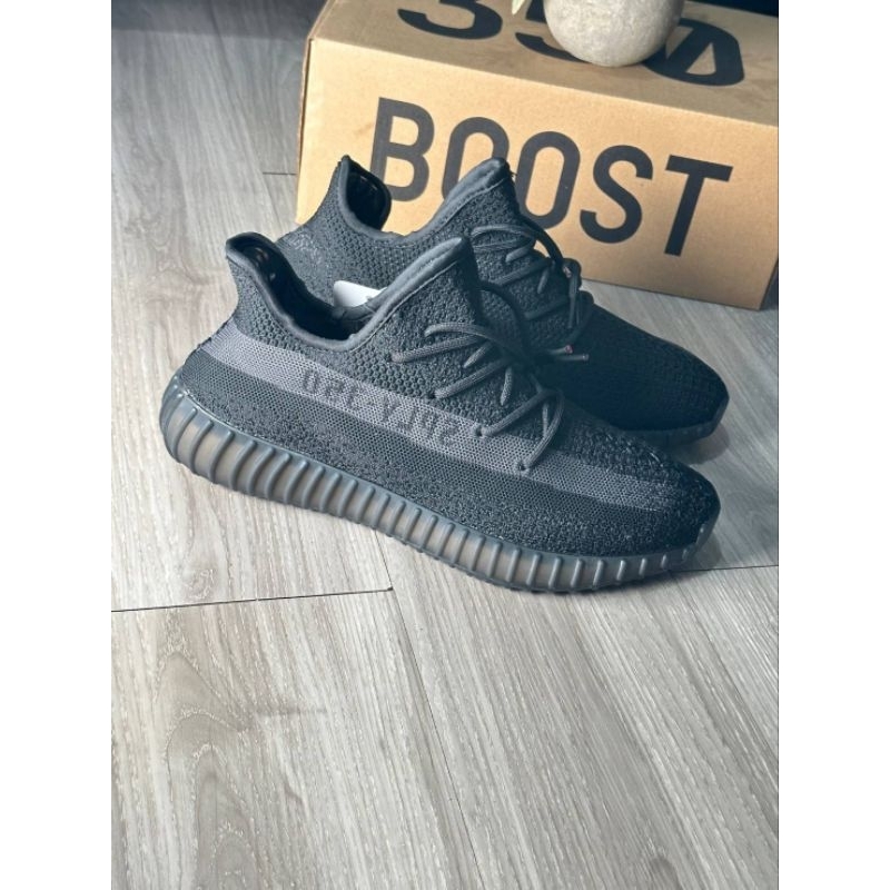 Yeezy 350 clearance v2 black harga