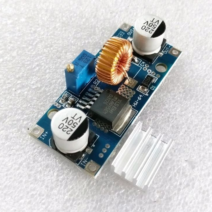Convertitore Regolabile DC-DC Buck Step Down Da 4,5-60V A 3,3V 5V