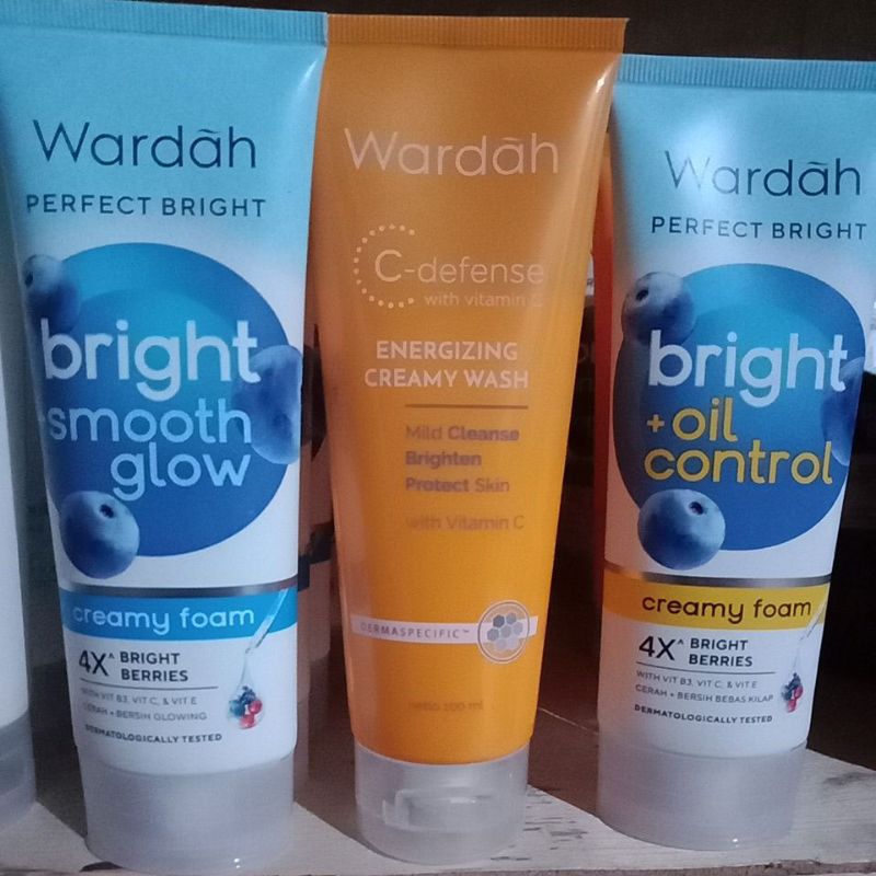 Jual Wardah Facial Foam 100ml Wardah Sabun Cuci Muka 100 Ml Shopee Indonesia