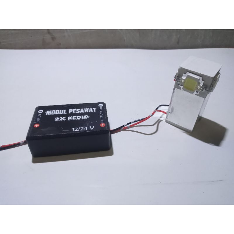 Jual Isi Lampu Rotari 2x Kedip 12-24Volt | Shopee Indonesia