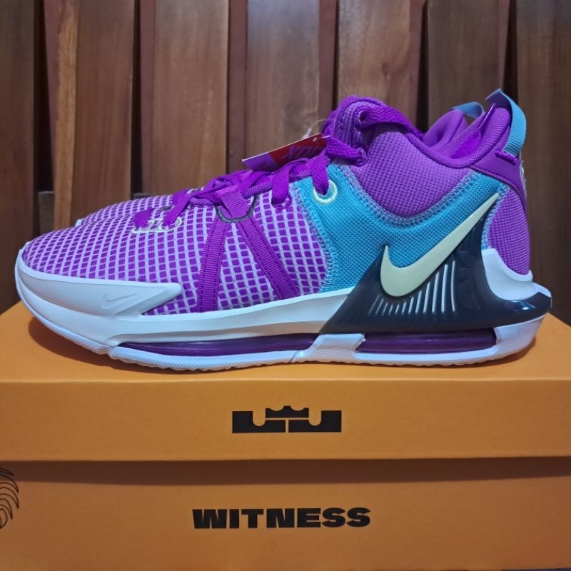 Nike LeBron Witness 7 Fuchsia Dream