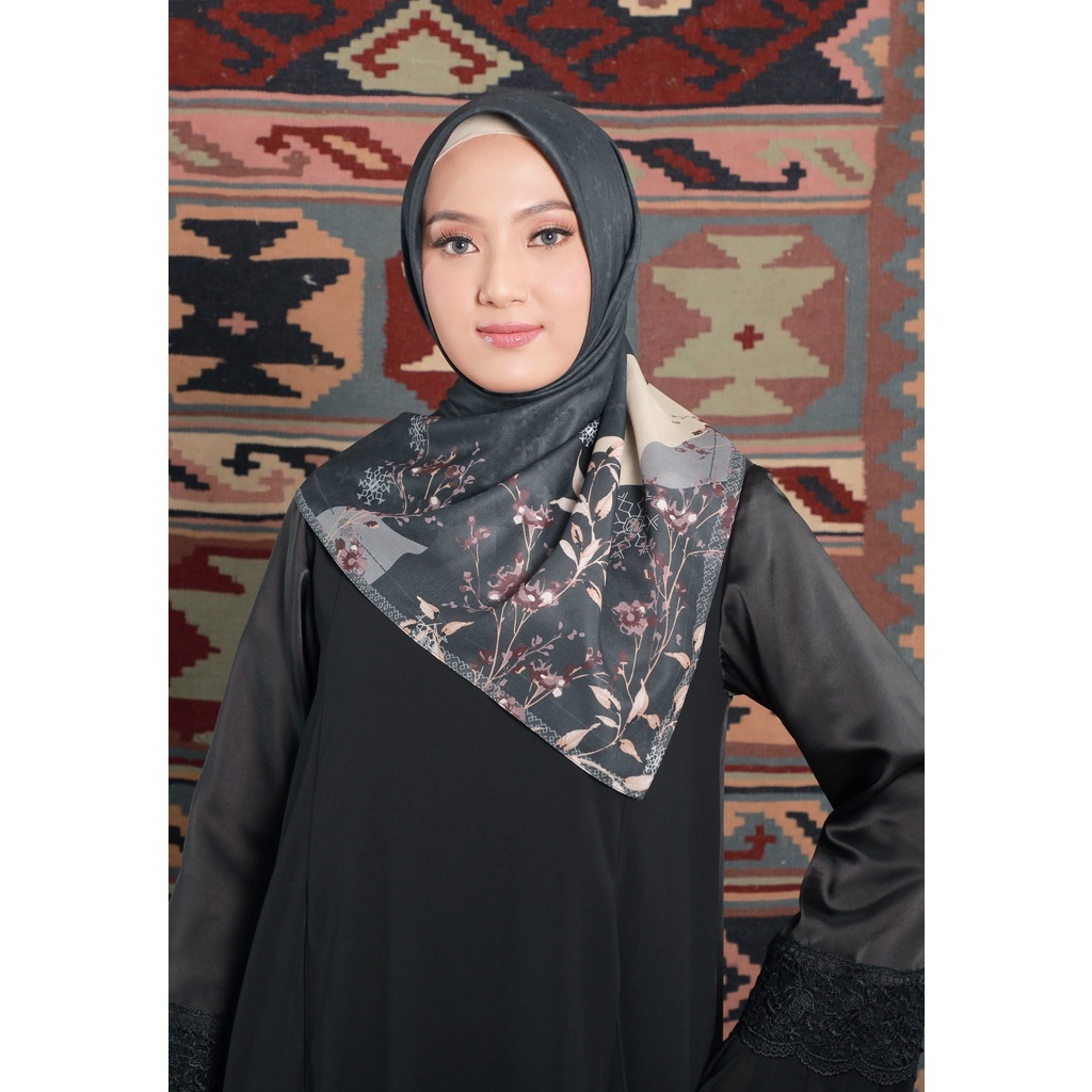 Zoya Scarf