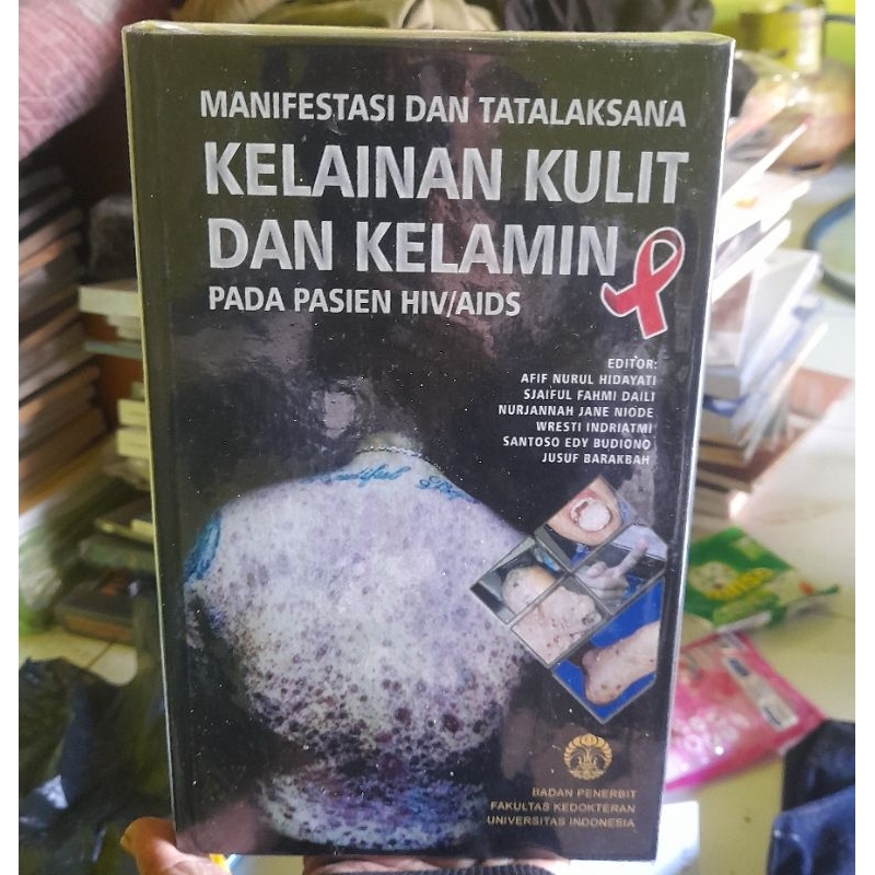 Jual Buku Original Warna Manifestasi dan Tatalaksana Kelainan Kulit dan ...