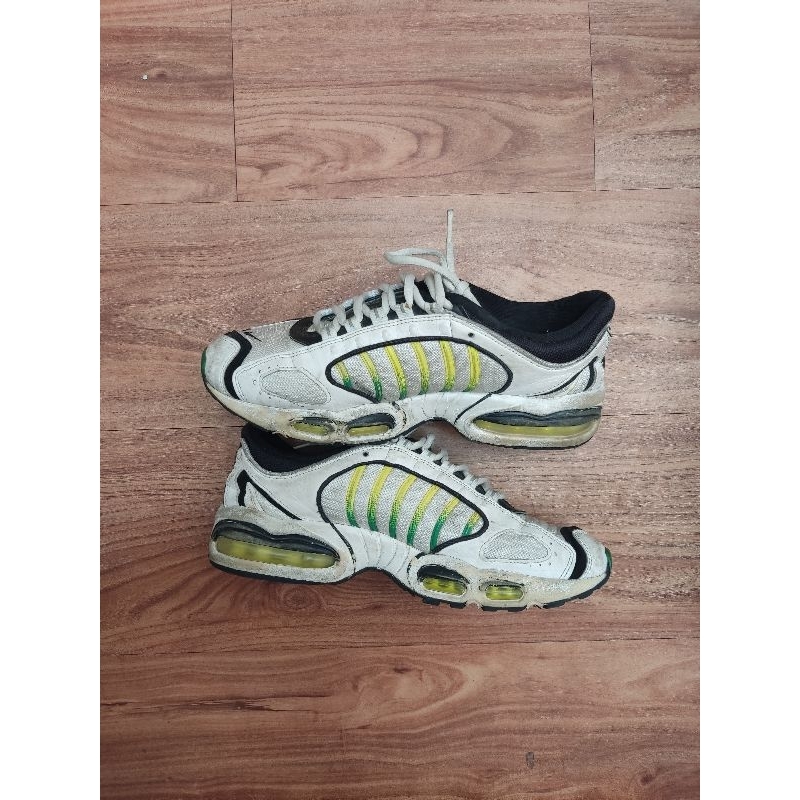 Nike air tail cheap