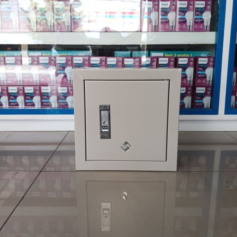 Jual Box panel listrik SAKA 25X25X12 kunci tekan | Shopee Indonesia