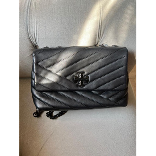 Jual Tory Burch Kira Chevron Powder Coated Small Convertible Shoulder Bag  Black di Seller voila.id - Koran Lama Selatan, Kota Jakarta Selatan