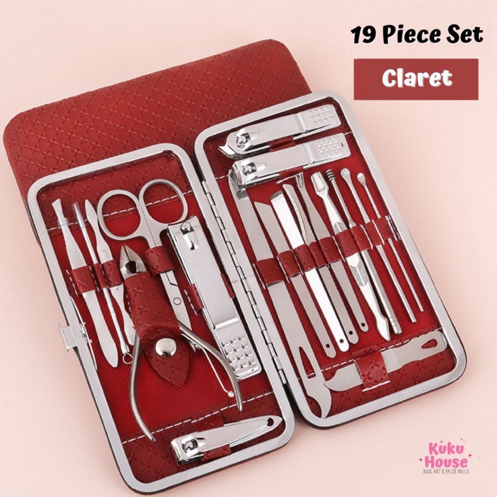 Meni Pedi perawatan kaki dengan alat dan produk kecantikan