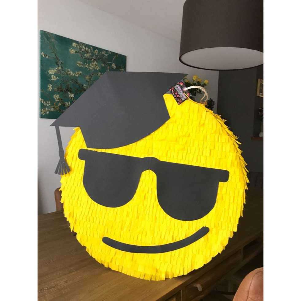 Jual Pinata Pukul/Pinata Tarik Karakter Ulang Tahun Motif Emoji ...