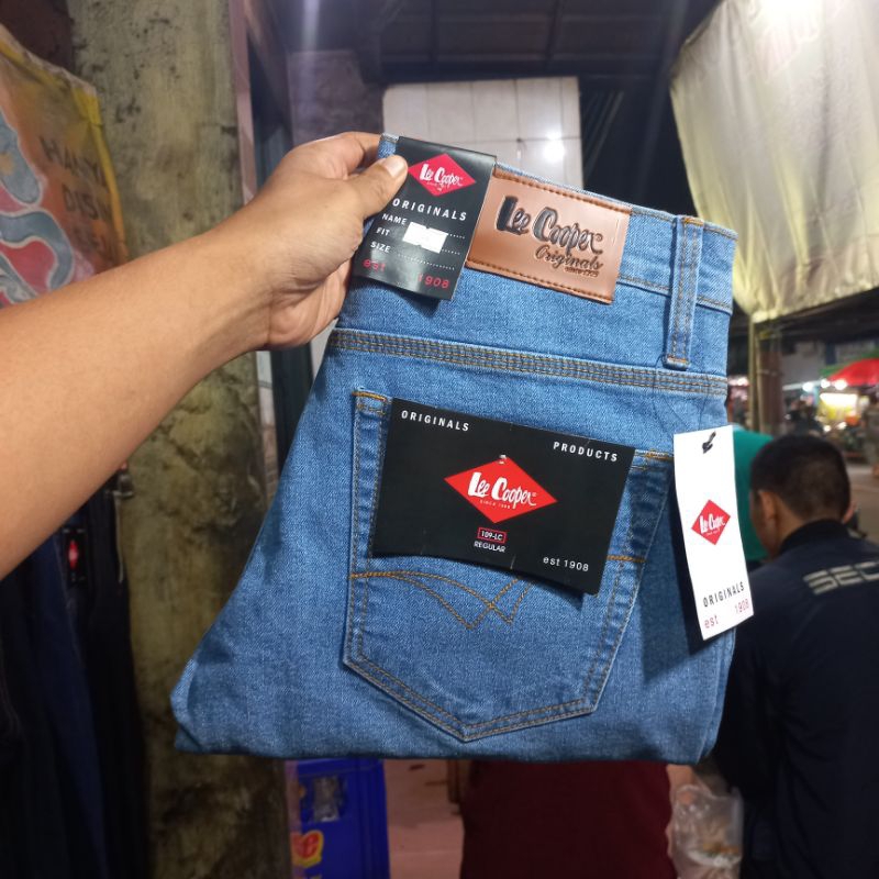 Jual Celana jeans pria Lee Cooper standar reguler size 28 38 / Celana