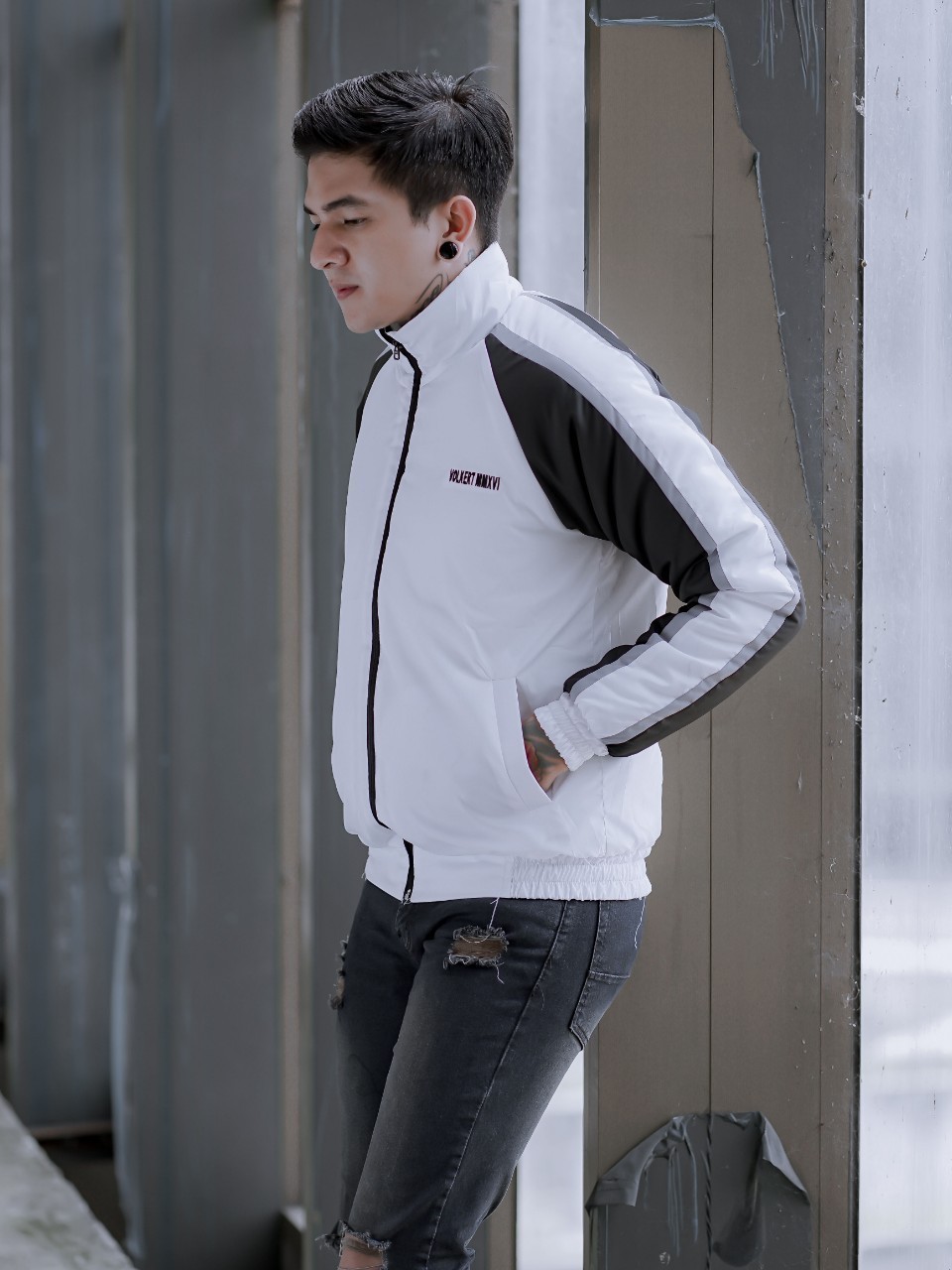 Jual JAKET PRIA DOWN JACKET REGLAN COMBI HITAM PUTIH WATERPROOF VOLKERT ...