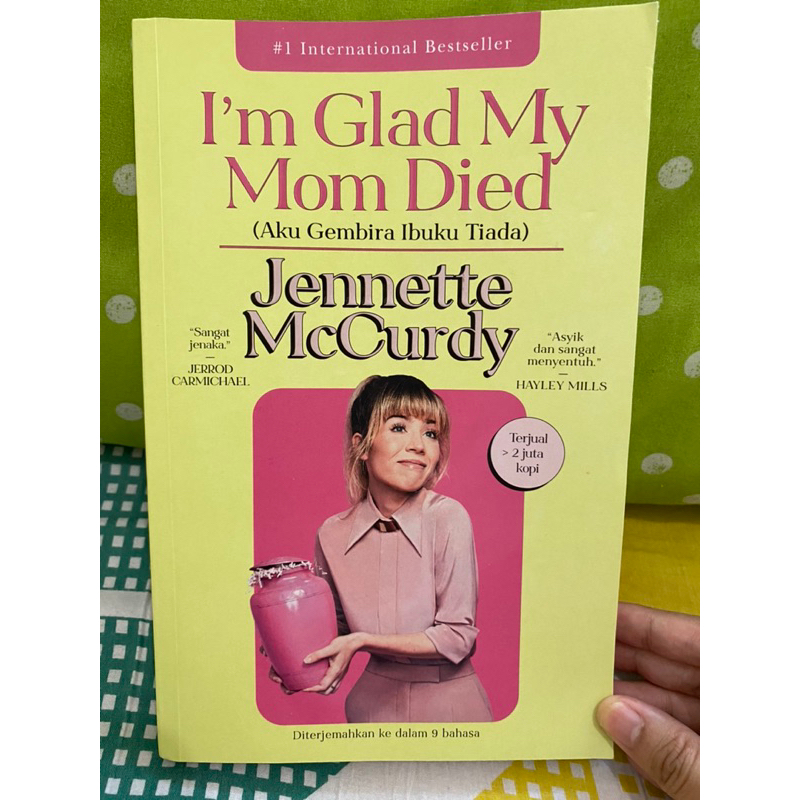 Jual Im Glad My Mom Died Jennette Mccurdy Preloved Shopee Indonesia