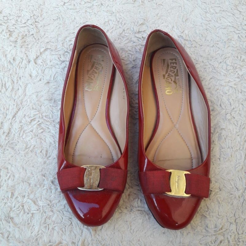 sepatu flats Salvatore Ferragamo Red Flats