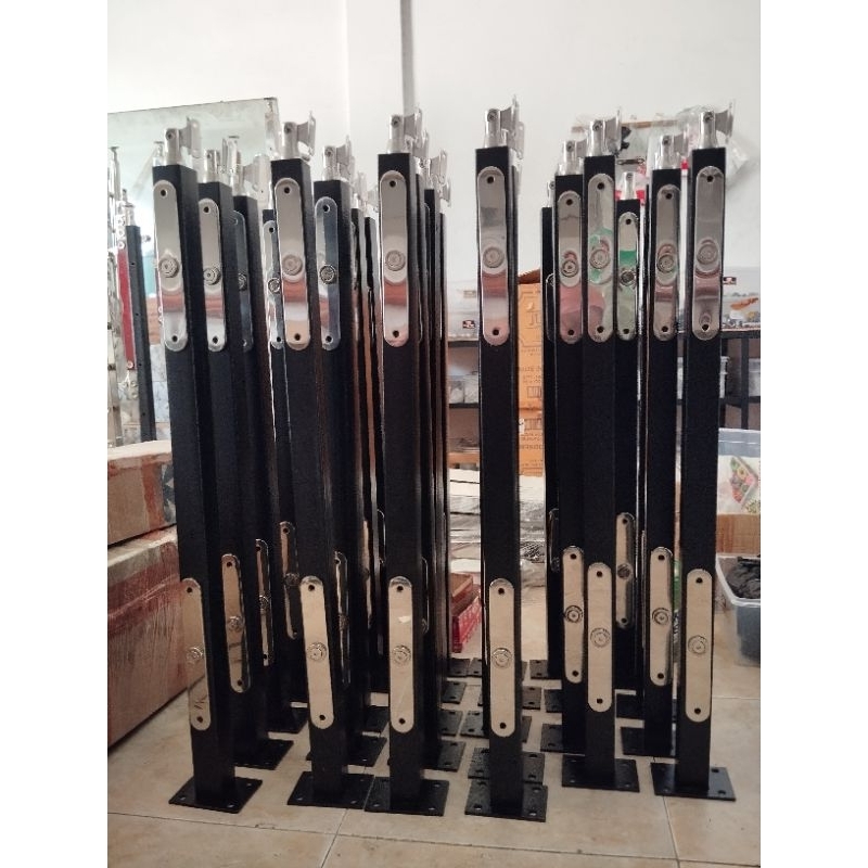 Jual Tiang Railing Tangga Model Kaca/Tiang hollow coating besi hitam ...