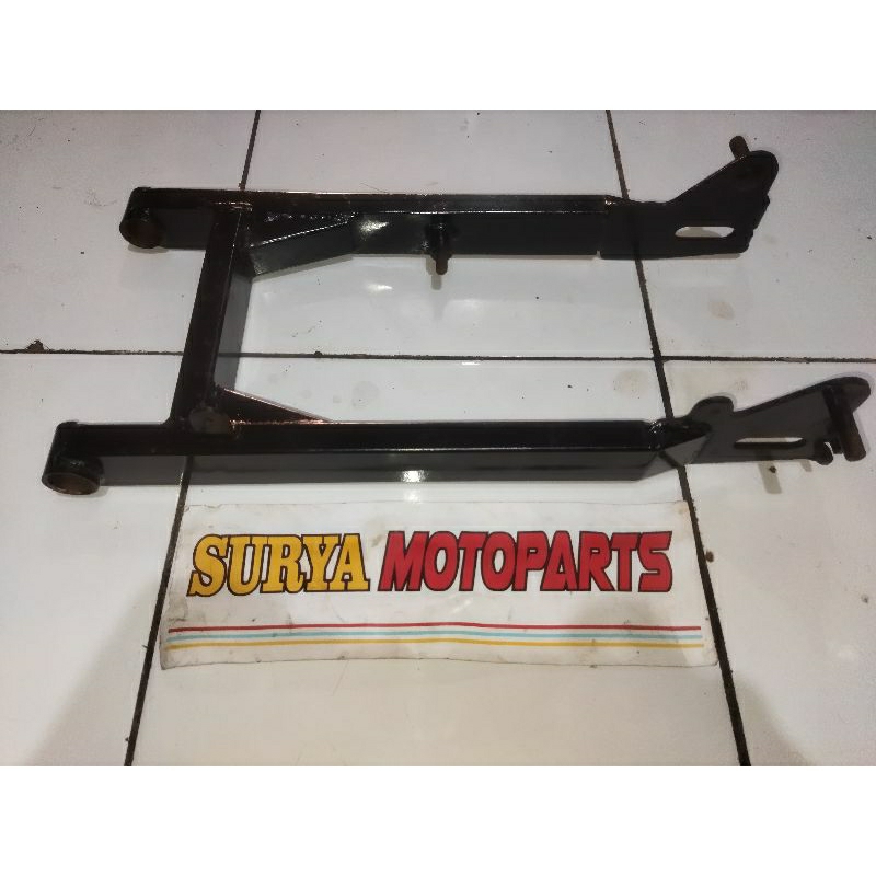 Jual SWING ARM SUZUKI SMASH LAMA CKD LOST PACK BARANG SESUAI FOTONYA Shopee Indonesia