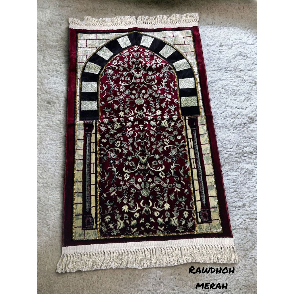 Jual Sajadah Raudoh Marun 8 MM Terlaris / Bisa Bayar Ditempat / Ukuran ...