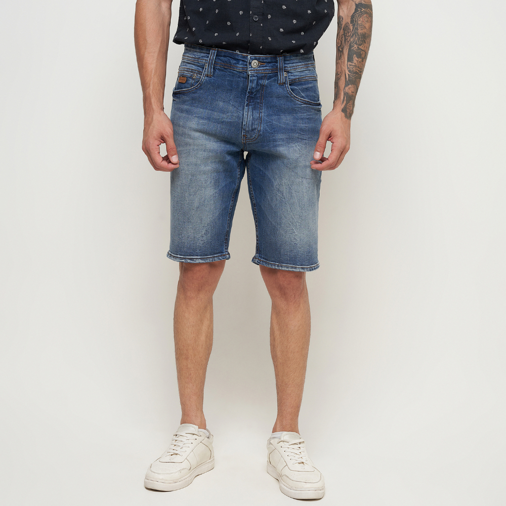 Nevada Basic Whisk Celana Denim Pendek Pria main image 1