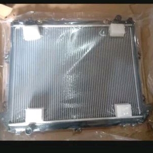 Jual radiator inova diesel metic hilux dan fortuner sama pakai ya ...