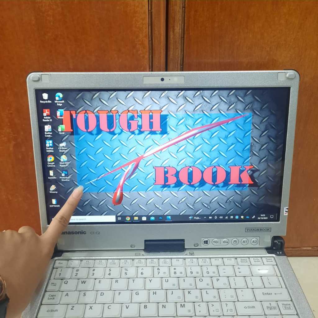 Panasonic TOUGHBOOK CF-C2 Windows11 24H2 CPU i5-4300U メモリ16GB