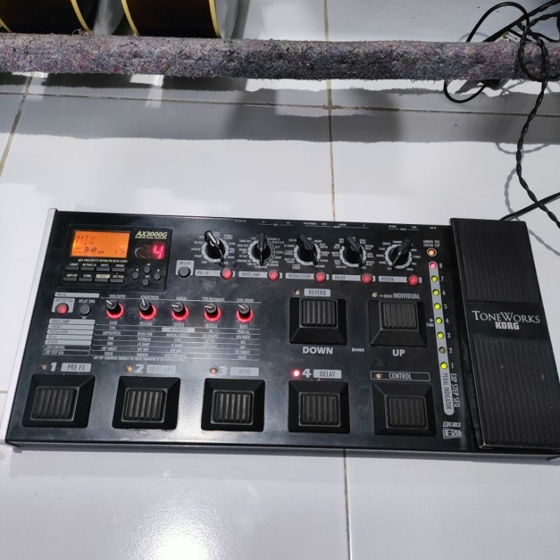 Jual efek gitar ax3000g effect guitar ax 3000g bekas normal