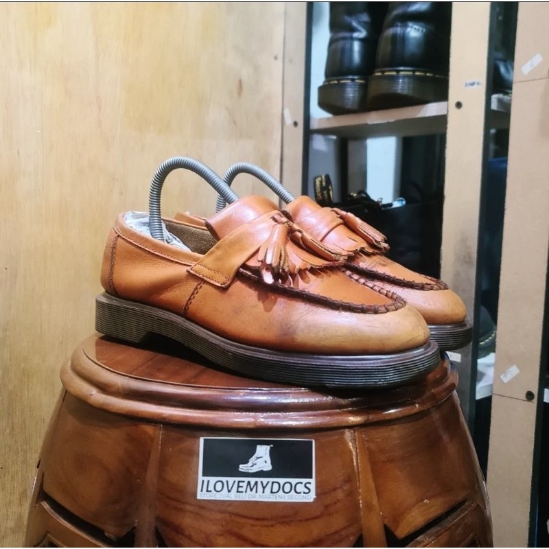 Jual dr martens adrian tassel size 41 thailand Shopee Indonesia