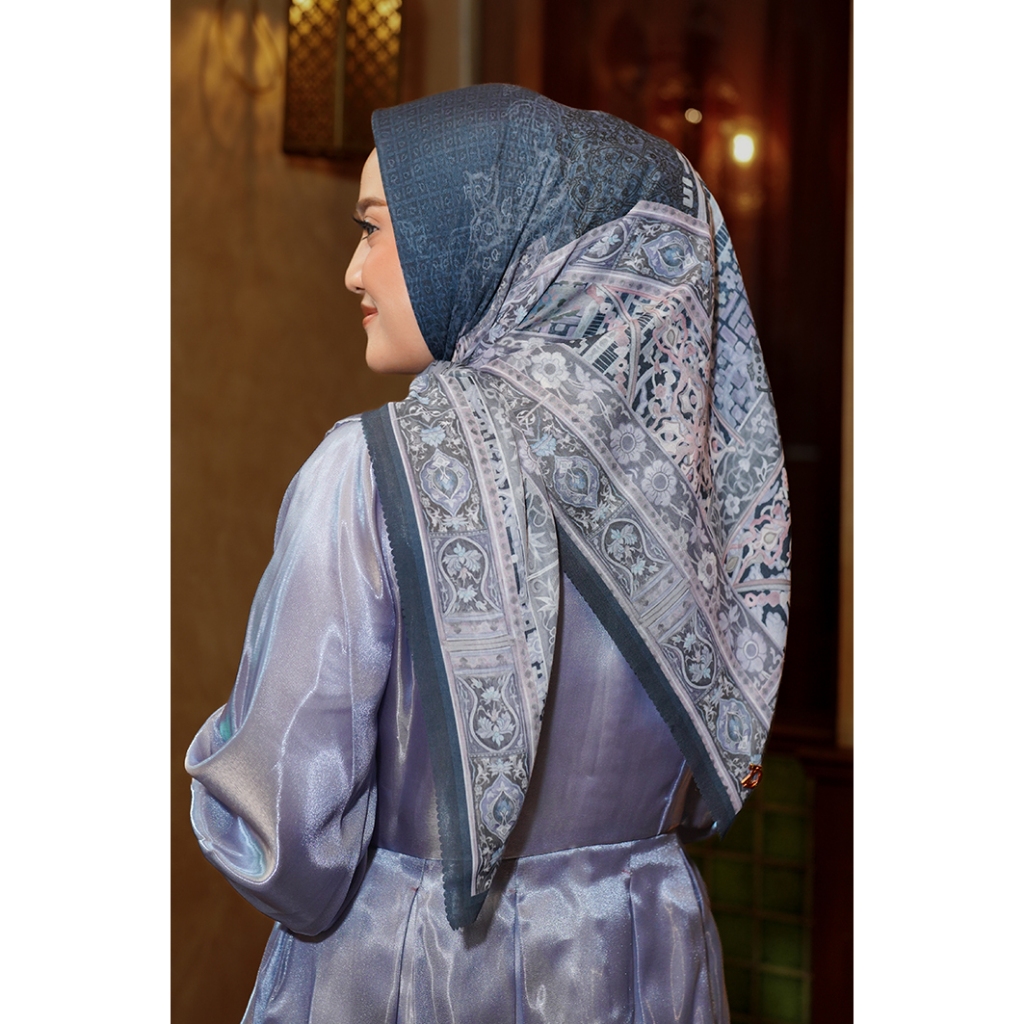 ZYTADELIA The Blue Tile Scarves Series Printed Scarf Hijab Segi Empat Hijab Aire Voile Hijab Premium Hijab Motif