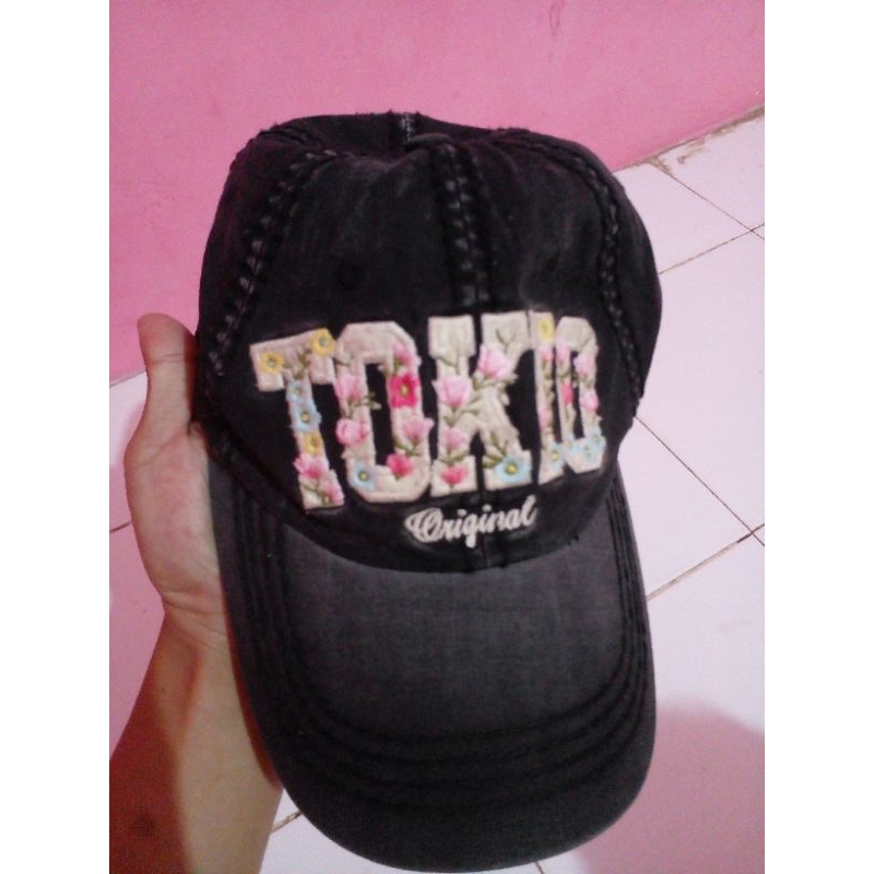 Jual topi tokyo (robin ruth) | Shopee Indonesia