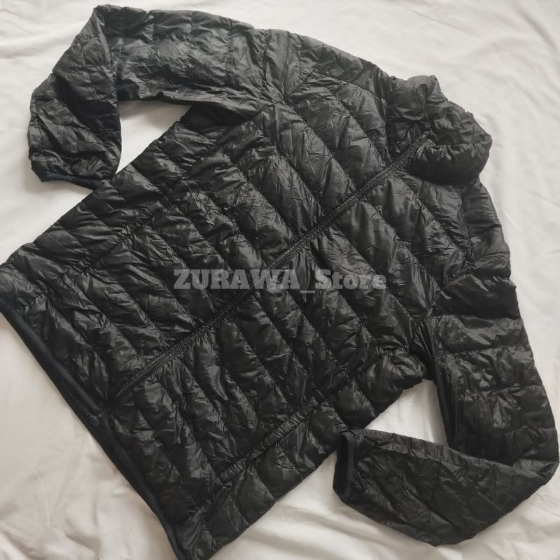 Jual Jacket Bulang UNIQLO Ultralight Size L fit XL Cacing Outdoor ...