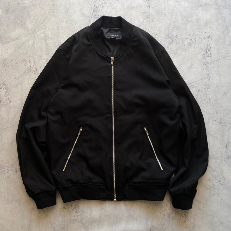 Jual Bomber Jacket Confirm (black) | Shopee Indonesia