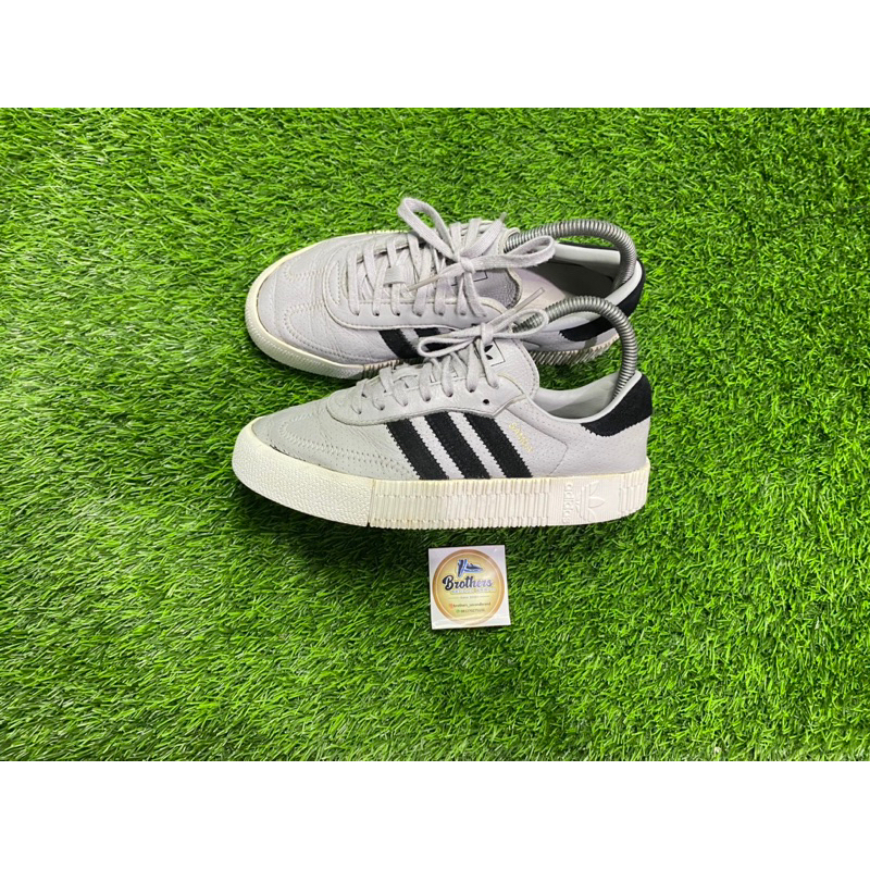 new york knicks shoes adidas