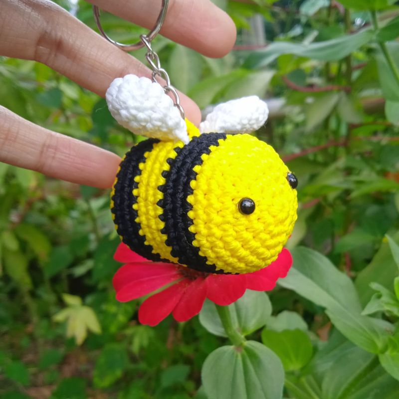 Jual Ulatkeket Amigurumi Lebah (Gantungan Kunci lebah rajut) | Shopee ...