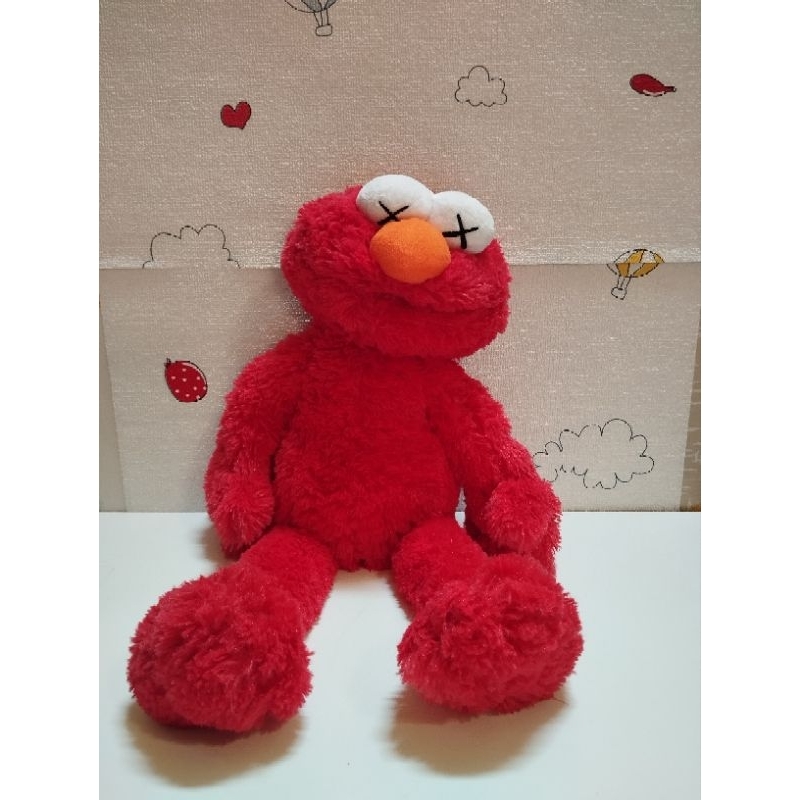 Jual Boneka Karakter Elmo Kaws / Elmo Sesame Street / Elmo Kaws Uniqlo ...