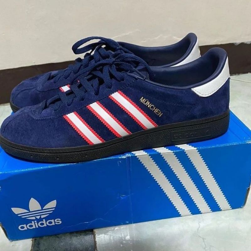 Sepatu Pria Adidas Munchen Edge