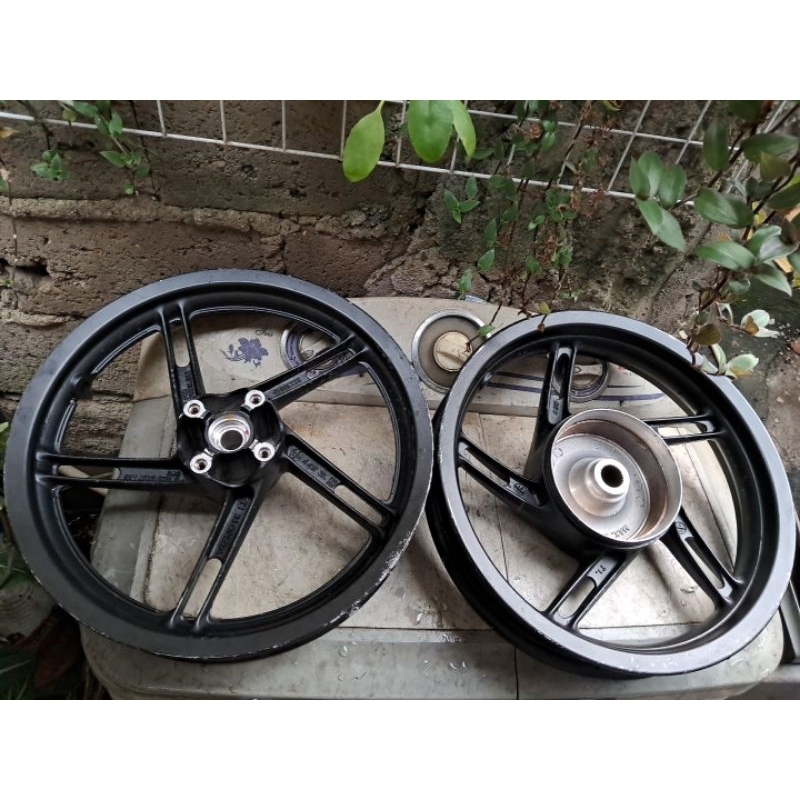 Jual Velg pcx cbu built UP honda pelek racing palang original ori ...