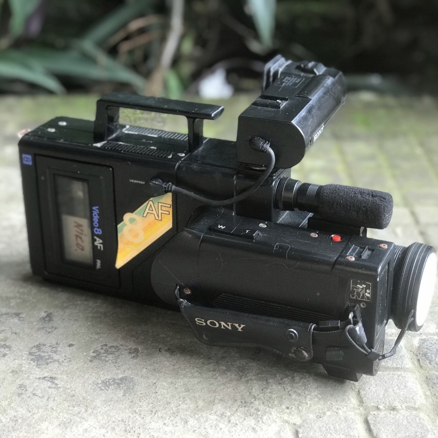 SONY CCD-V8AF VIDEO 8 VIDEO 8 PLAYER VCR RECORDER AND